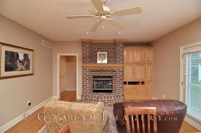 6585 Monticello-015